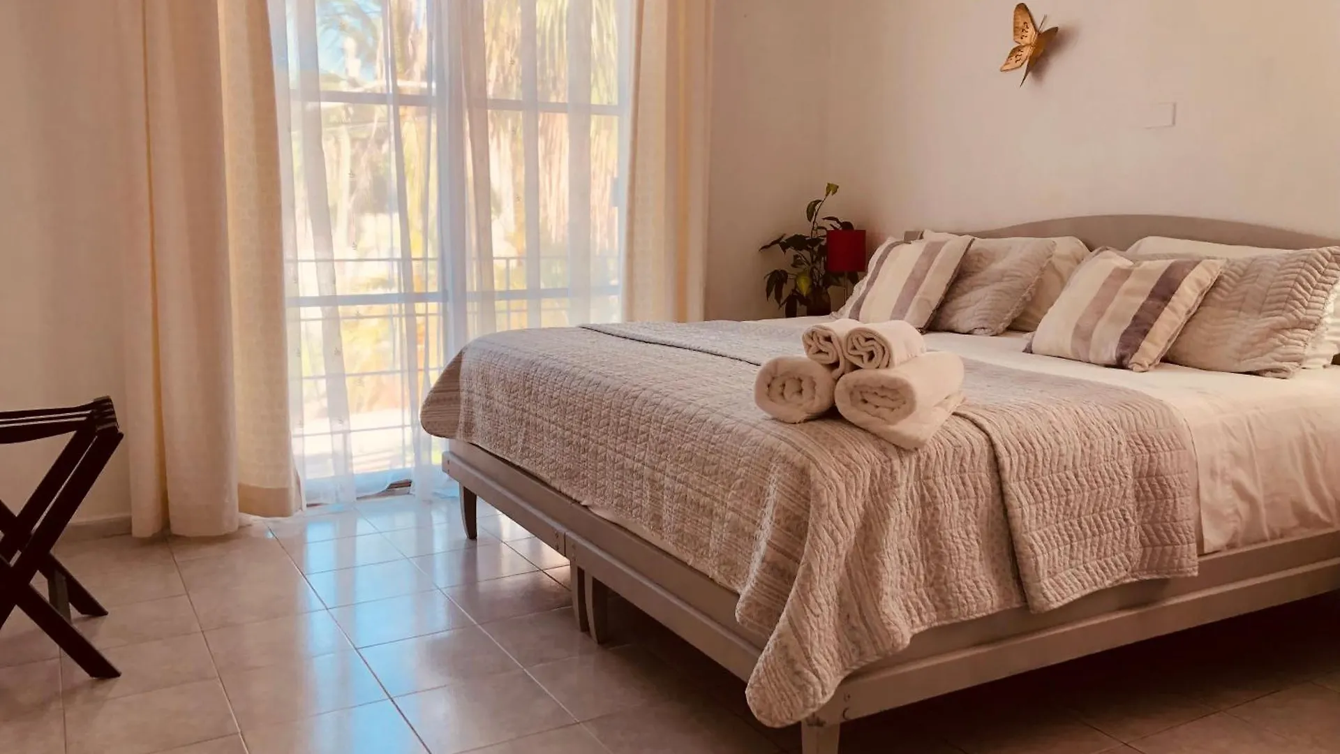 Beautiful Home By The Beach - 3Bedrooms, 2.5Baths Cancún