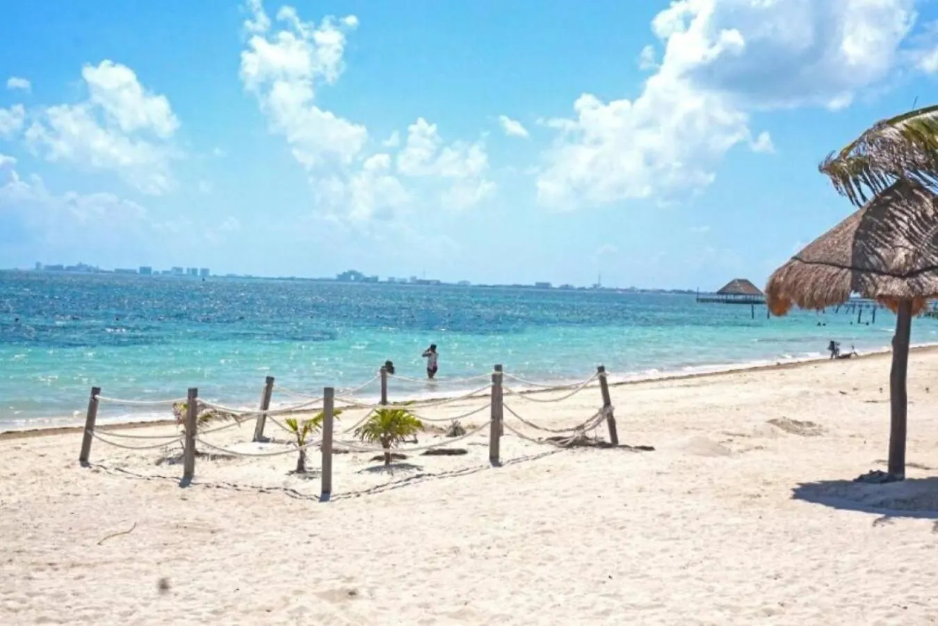 Beautiful Home By The Beach - 3Bedrooms, 2.5Baths Cancún 0*,  Meksyk